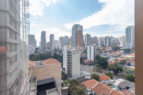 Image 11 - 924839