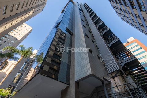 Image 15 - 924840