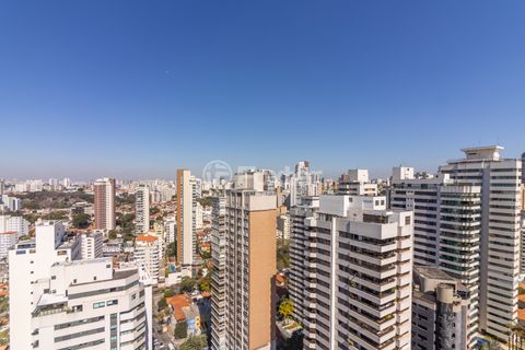 Image 4 - 924842