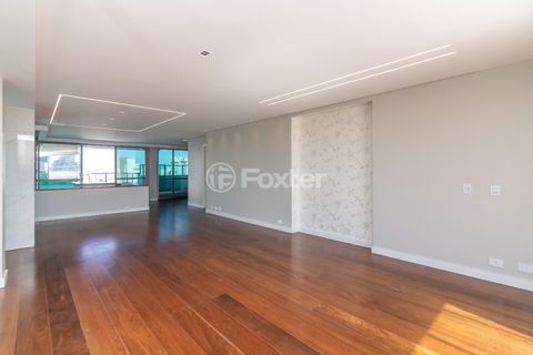 Image 7 - 924842