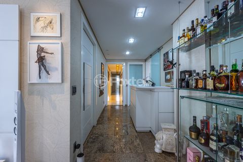 Image 17 - 924846