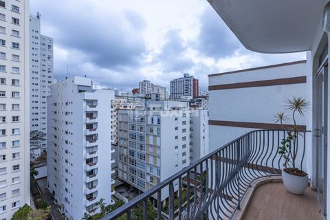 Image 4 - 924846
