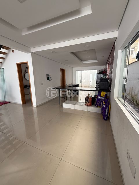 Image 5 - 924897