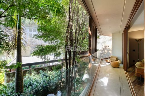 Image 9 - 924906