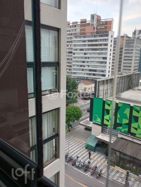 Image 8 - 924912