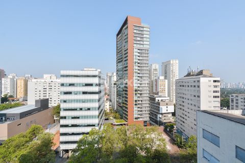 Image 18 - 924959