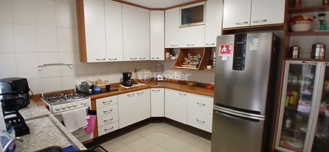 Image 3 - 924981