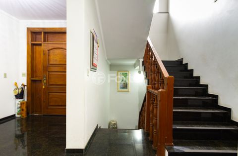 Image 13 - 925014