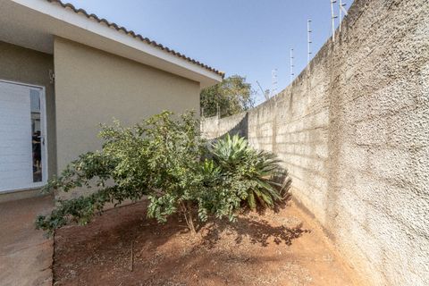 Image 3 - 925058