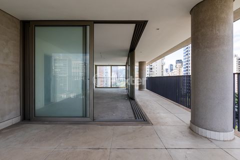 Image 11 - 925060