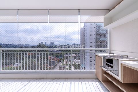 Image 11 - 925073