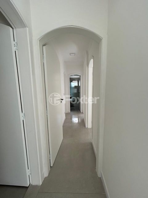 Image 7 - 925098