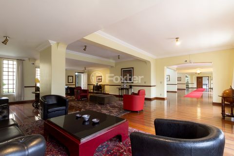 Image 17 - 925142