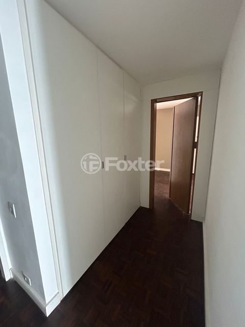 Image 7 - 925157