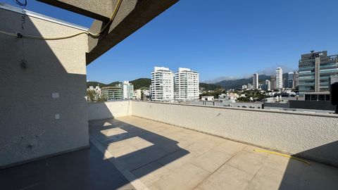 Image 8 - 925161