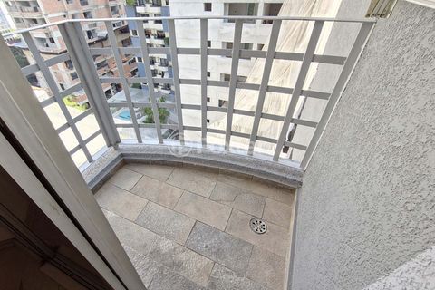 Image 14 - 925242