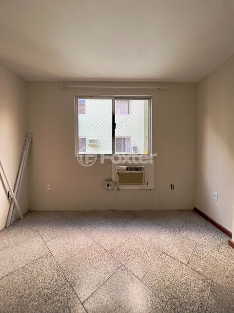 Image 6 - 925255
