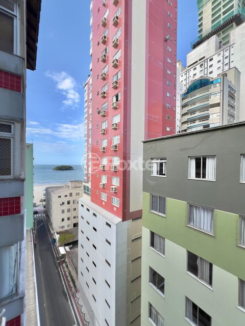 Image 18 - 925255