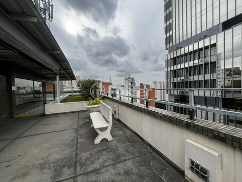 Image 17 - 925261