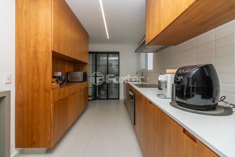 Image 7 - 925296