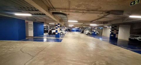 Image 19 - 925313