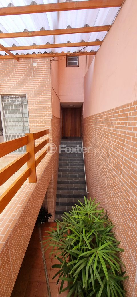 Image 5 - 925317