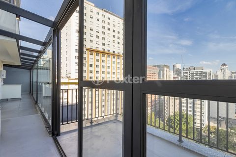 Image 19 - 925339