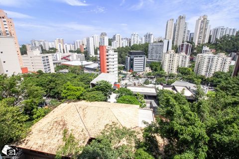 Image 13 - 925350