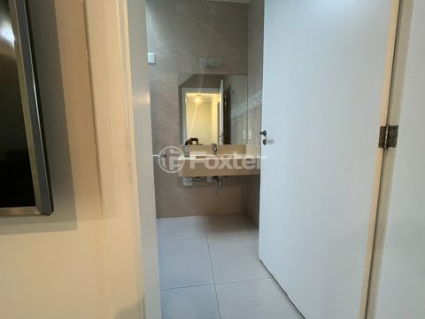 Image 4 - 925368