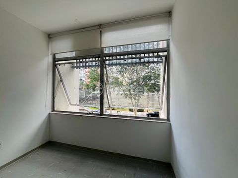 Image 3 - 925422
