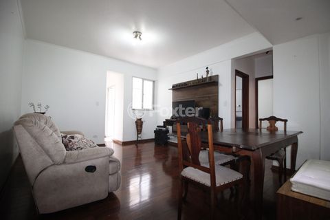 Image 4 - 925496