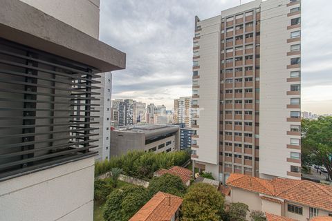 Image 8 - 925558