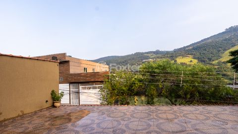 Image 7 - 925577