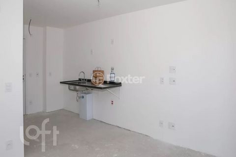 Image 1 - 925587