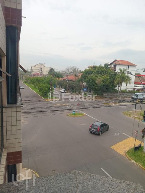 Image 9 - 925593
