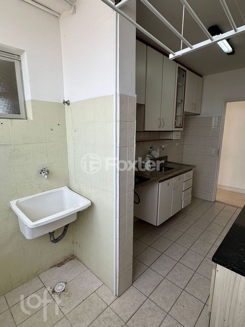 Image 4 - 925625