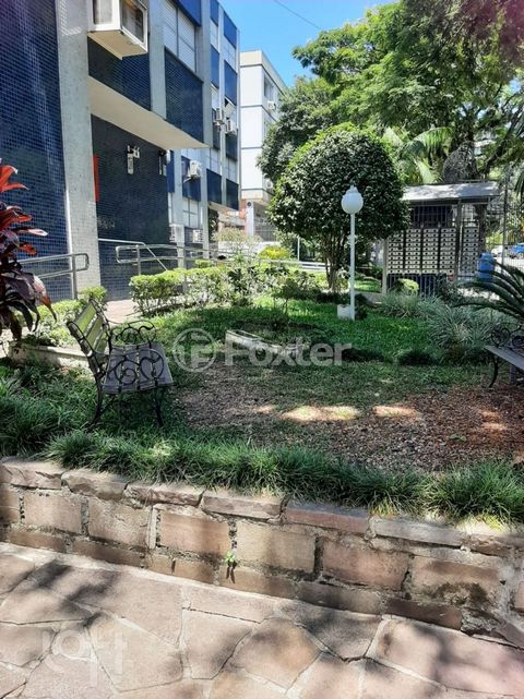 Image 4 - 925629