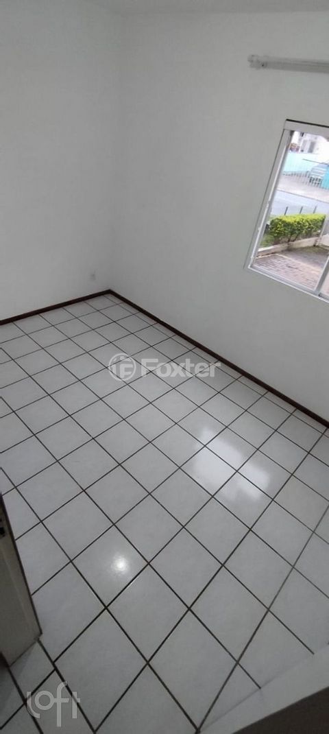 Image 4 - 925657
