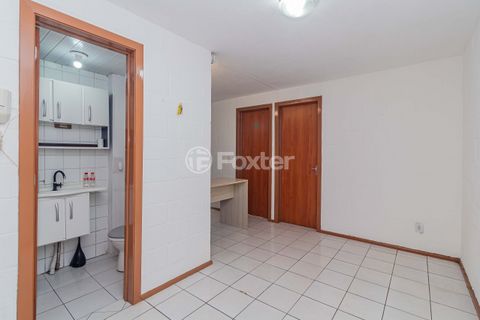 Image 3 - 925689