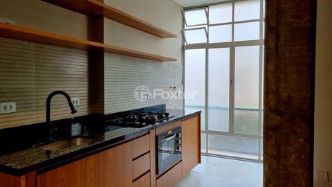 Image 8 - 925692
