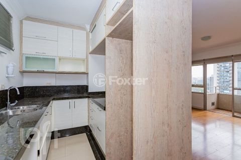 Image 4 - 925746