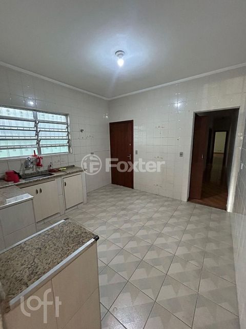 Image 1 - 925815