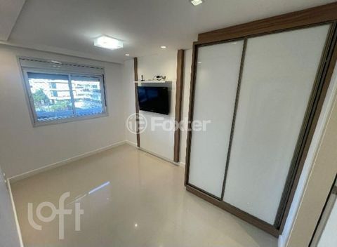 Image 4 - 925816