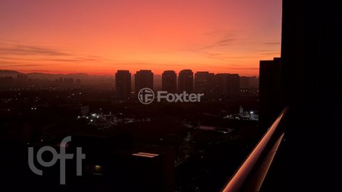 Image 14 - 925826