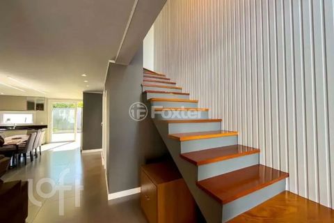 Image 7 - 925842