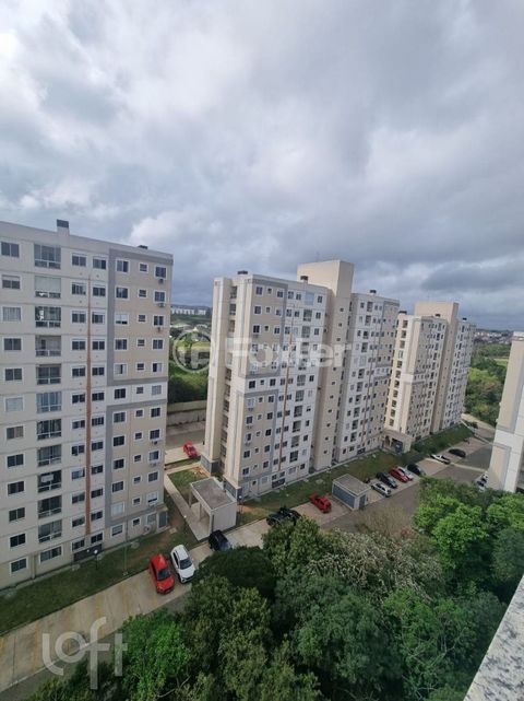 Image 17 - 925850