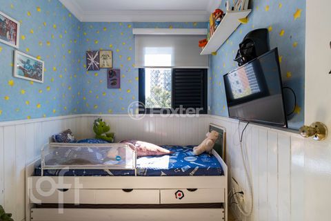 Image 19 - 925883