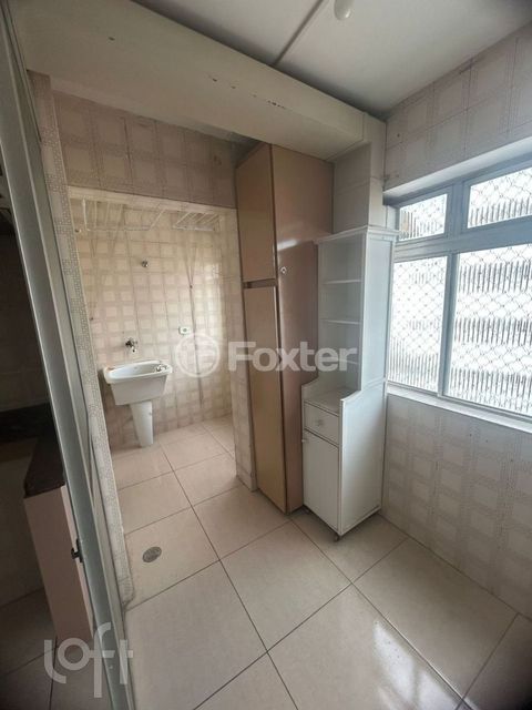 Image 4 - 925892