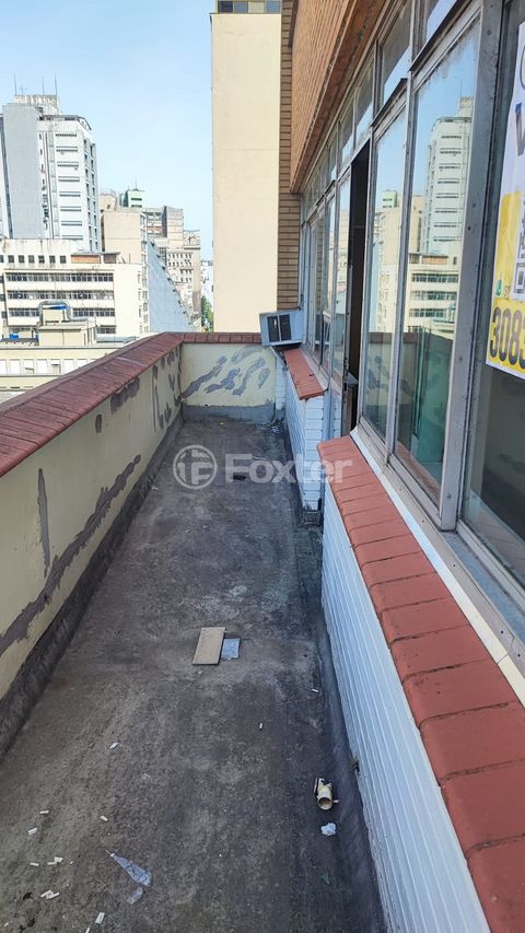 Image 10 - 925910