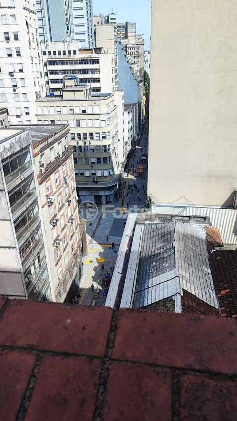 Image 13 - 925910